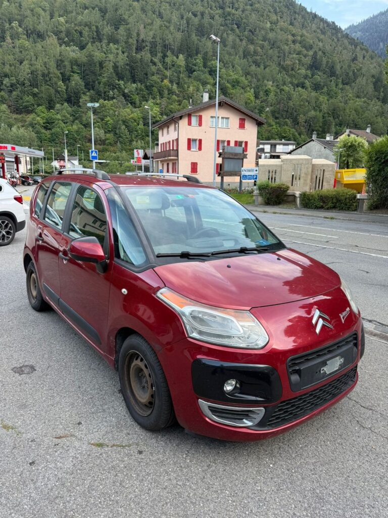 Citroën C3 Picasso rachetée par ARL Automobile en Valais